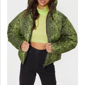Cropped snakeskin puffer